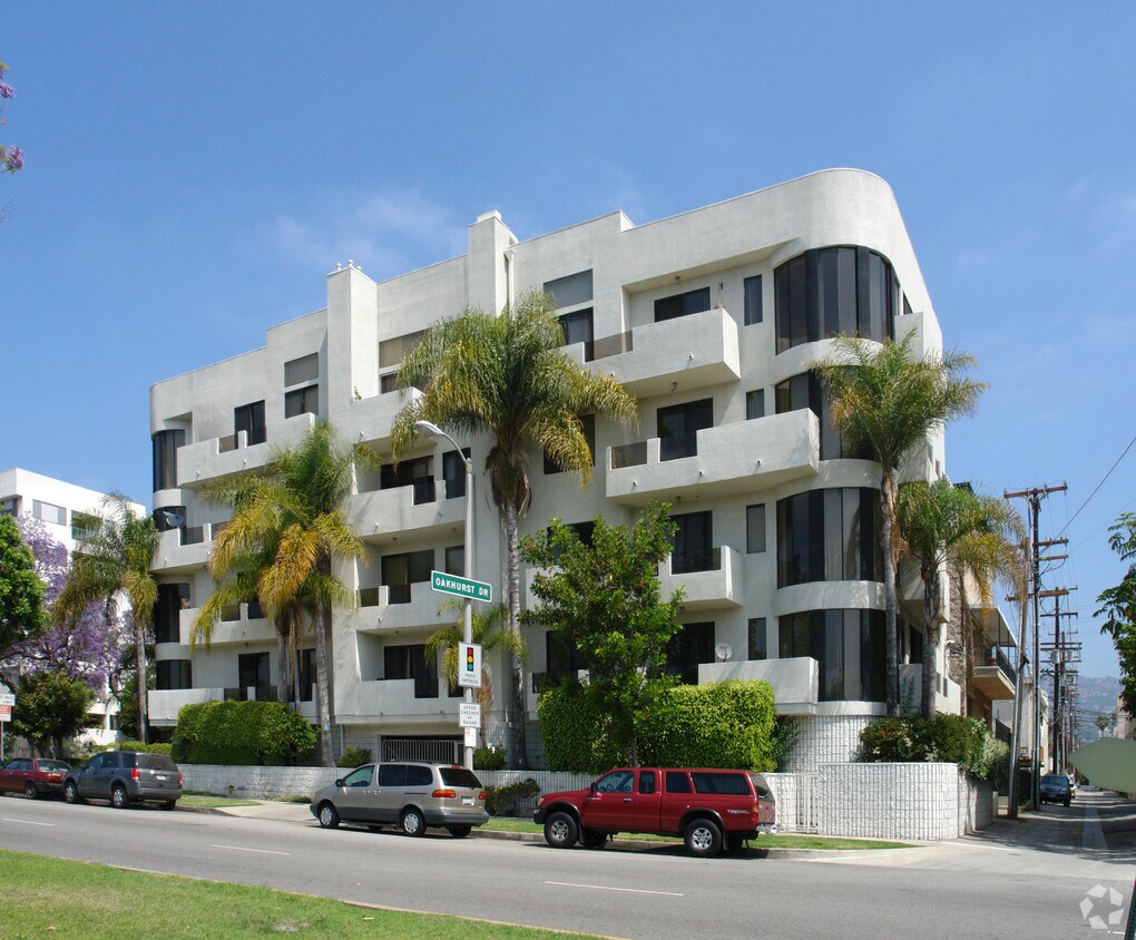 316 N Oakhurst Dr Unit N/A, Beverly Hills, CA 90210 Apartments in