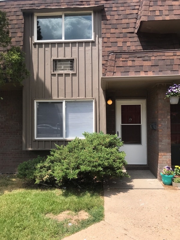 Primary Photo - 1138 26th Ave