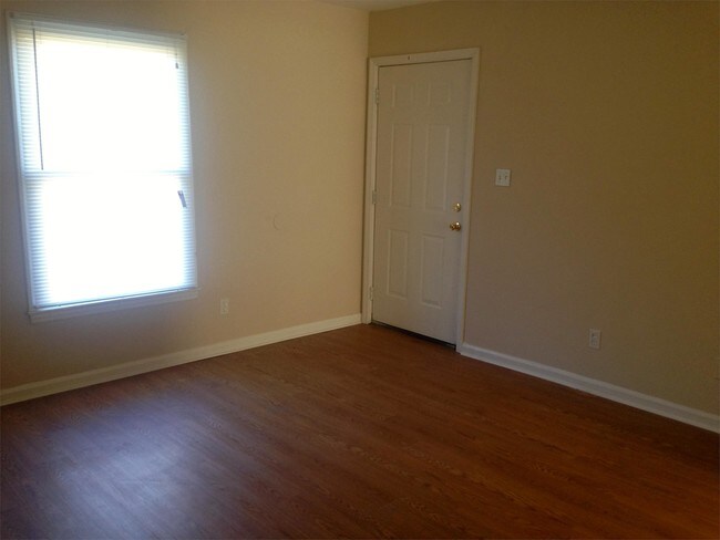 Building Photo - 1437 Landis Ave