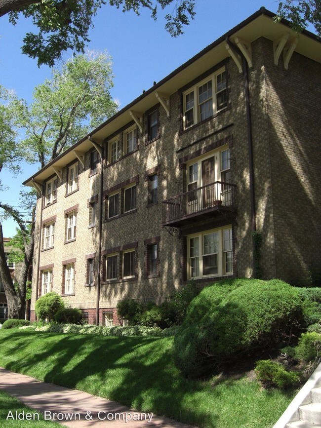 Building Photo - 210-210 E 10th Ave