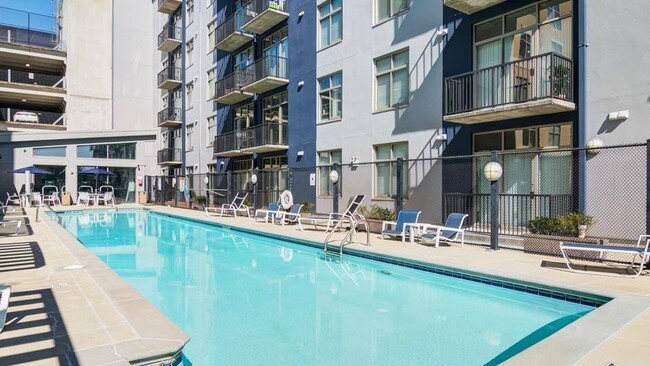 Pool Area - Piedmont Pad Apartments