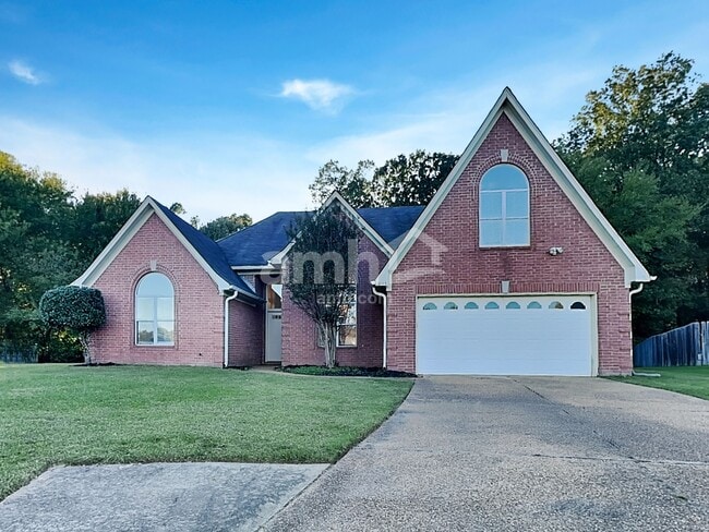 Building Photo - 6145 Sandbourne E