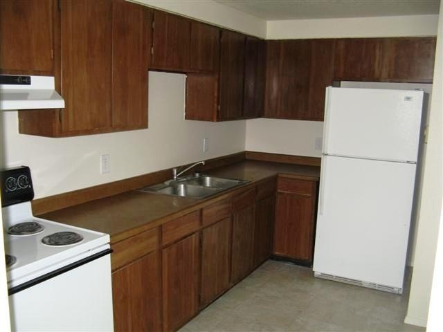 Building Photo - 645 Quincy