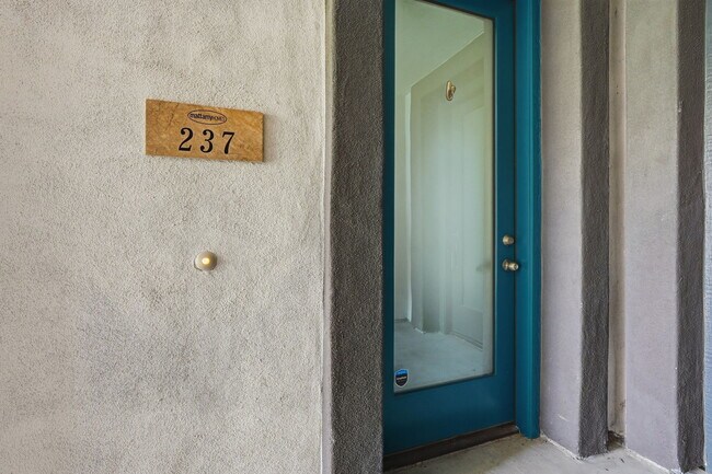 Foto del edificio - 1250 Abbey Ln