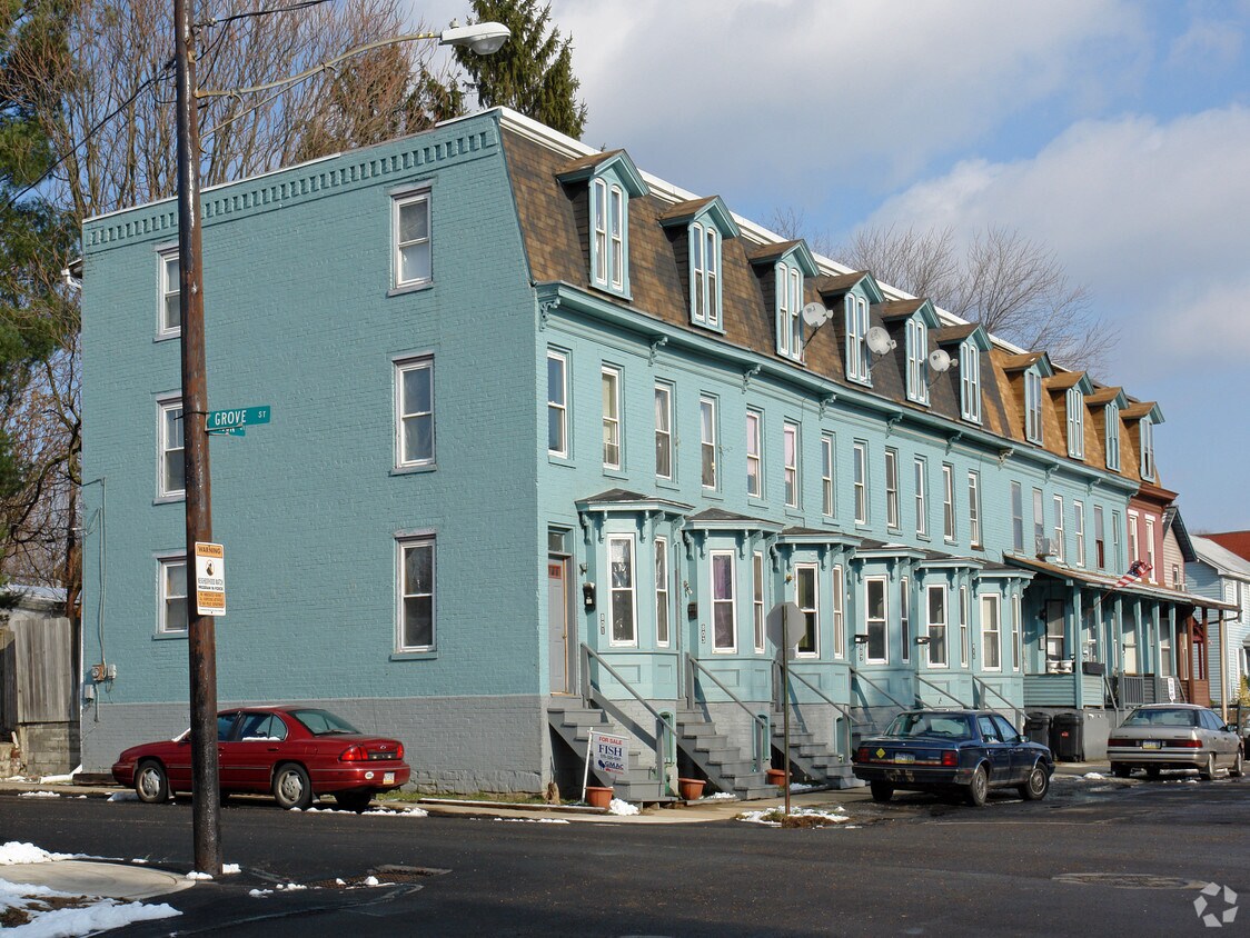Primary Photo - 801-817 Wilson St