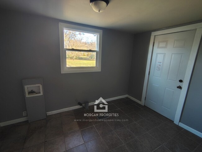 Building Photo - 2104 Drexel Dr