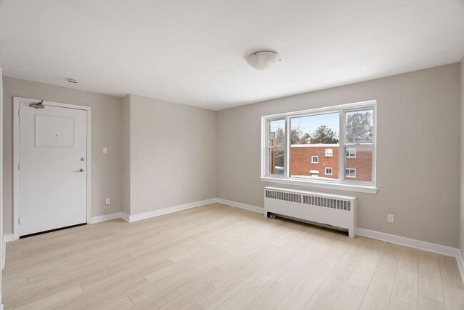 Interior Photo - Arbor Village Hollington