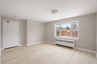 Interior Photo - Arbor Village Hollington