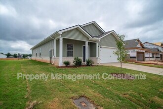 Building Photo - 22772 Dashwood Ln