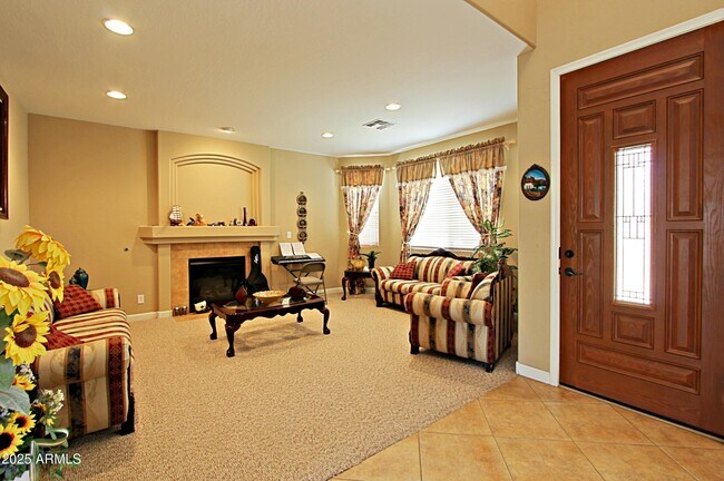 Foto del edificio - 18560 E Strawberry Dr