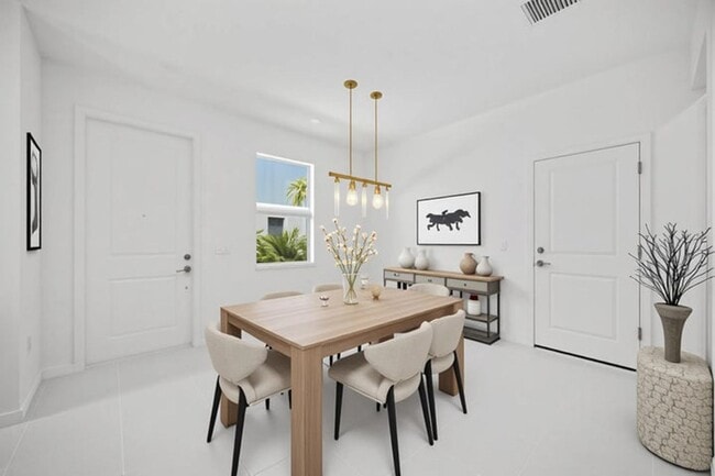 Foto del edificio - 4520 Longwood Lk Sq