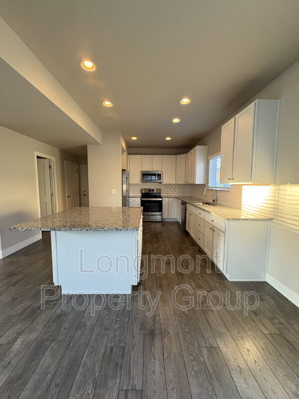 Foto del edificio - 1322 Johnston Ct