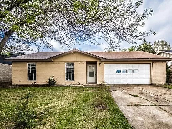 Primary Photo - 1521 Chapman Dr