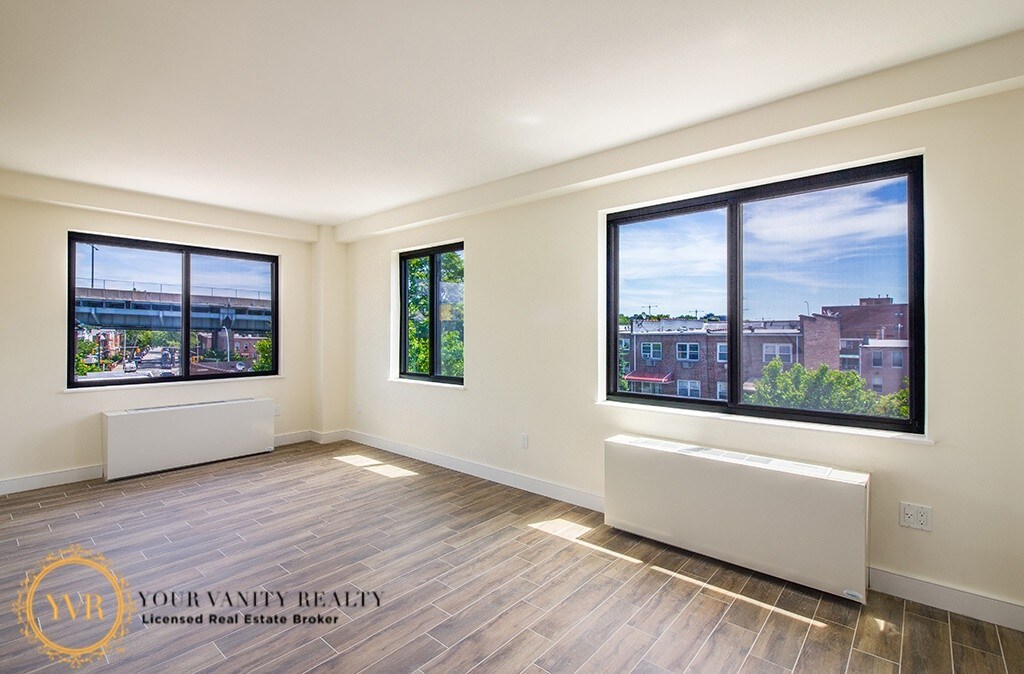 Foto principal - 2527 23rd St
