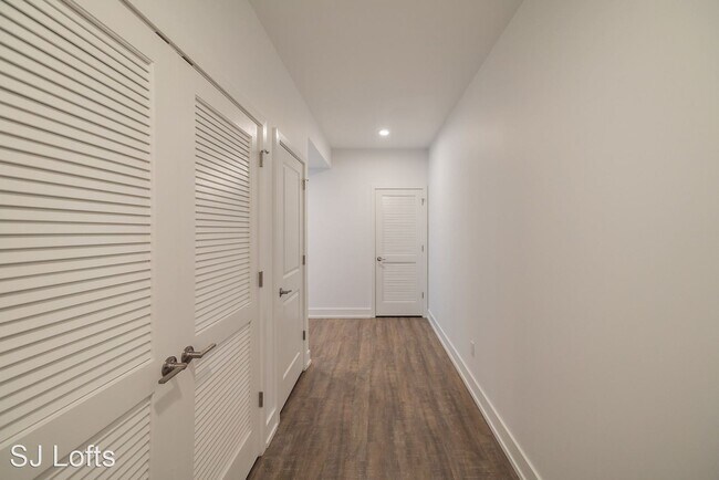 Foto del edificio - 1617 Poplar St