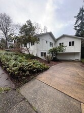 Building Photo - 3820 University St