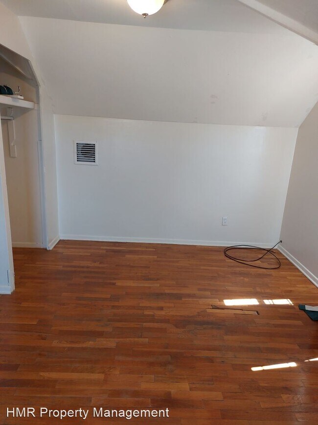 Building Photo - 4 br, 2 bath House - 3465 Mountain Ave N