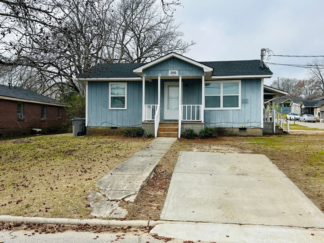 Foto principal - ***MOVE IN SPECIAL - $300 OFF FIRST MONTHS...