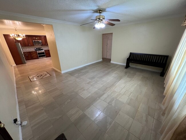 Building Photo - 3 Bedroom 1 Bath house