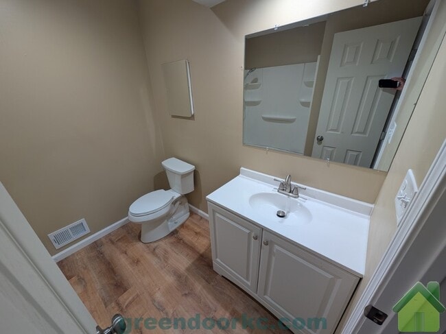Building Photo - 7853 Kessler Ln