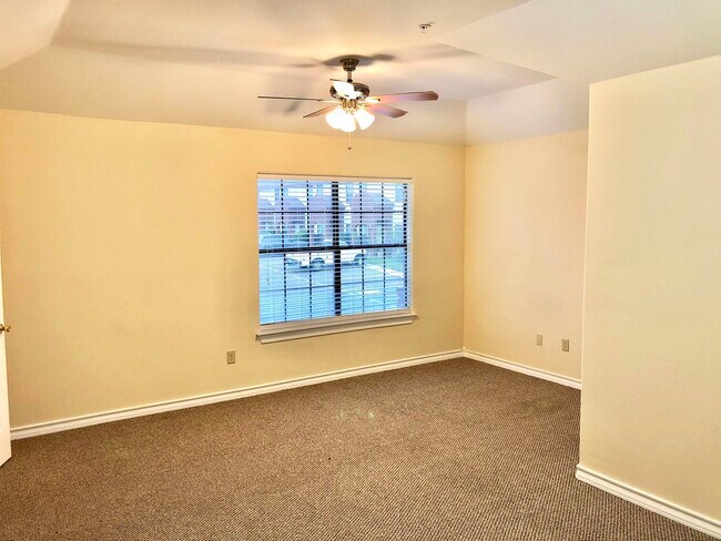 Foto del edificio - 4246 Dorel Dr