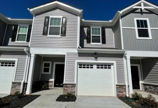 Building Photo - 6 Outback Dr