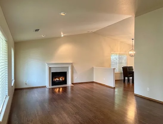 Building Photo - 3311 Edgewater Dr