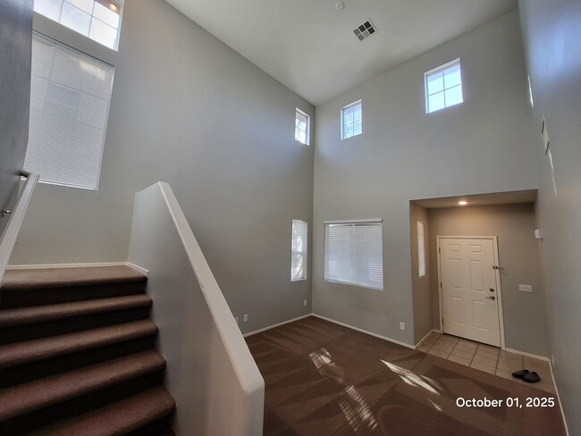 Foto del edificio - 8716 Gateway Glen Dr