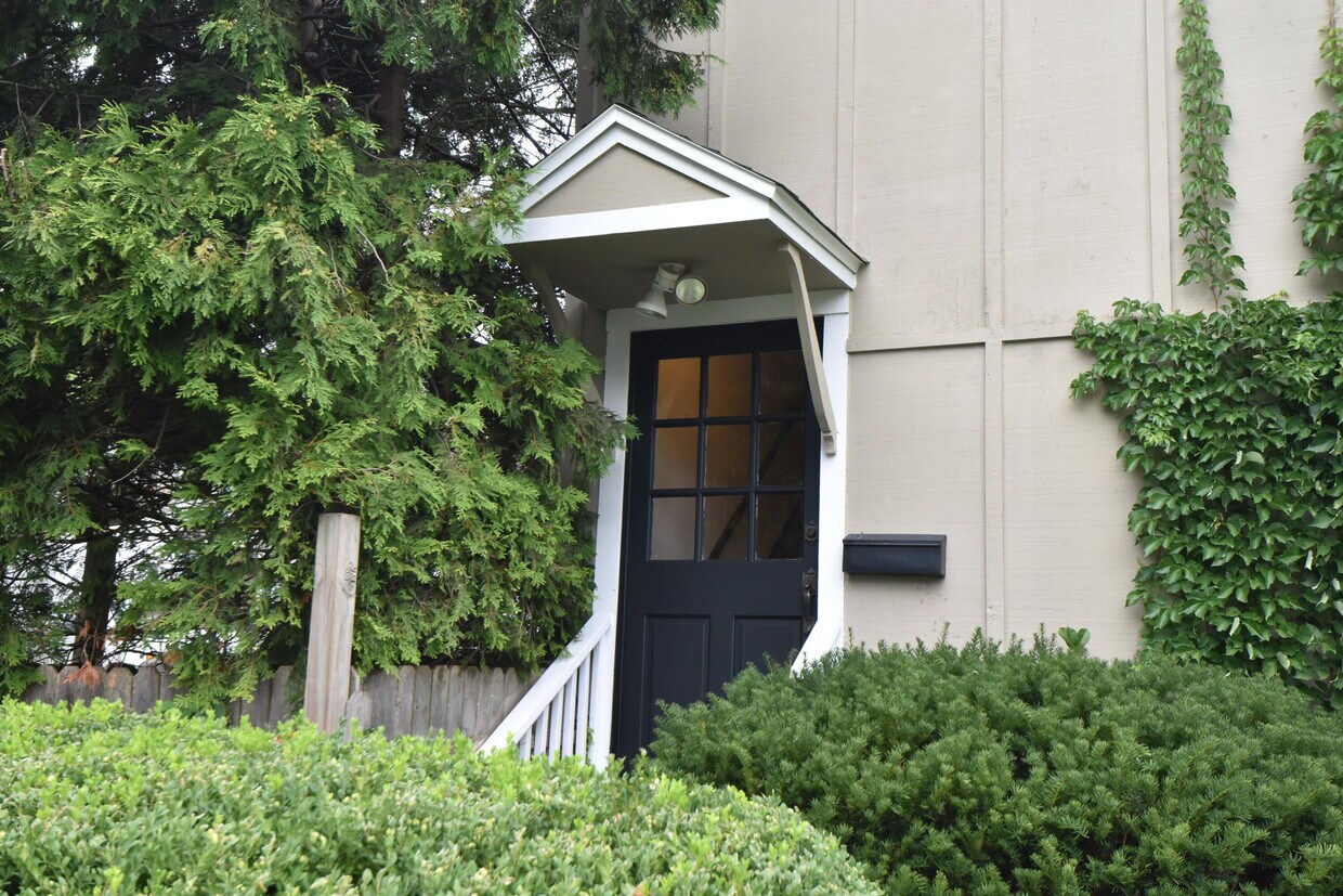 Foto principal - 661 S Lake Shore Dr