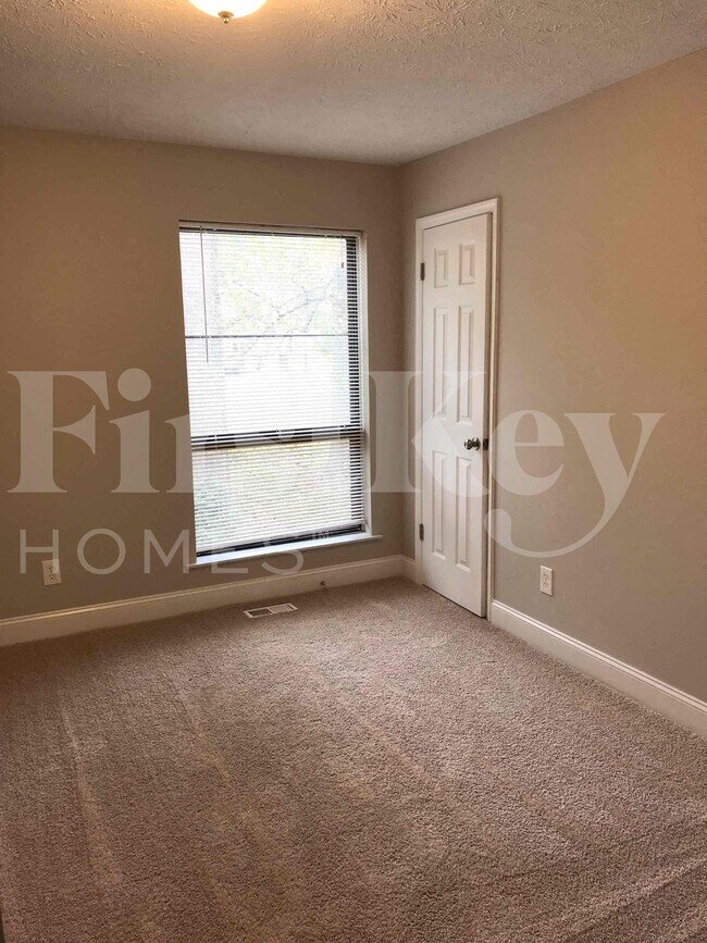 Foto del edificio - 103 Walnut Way