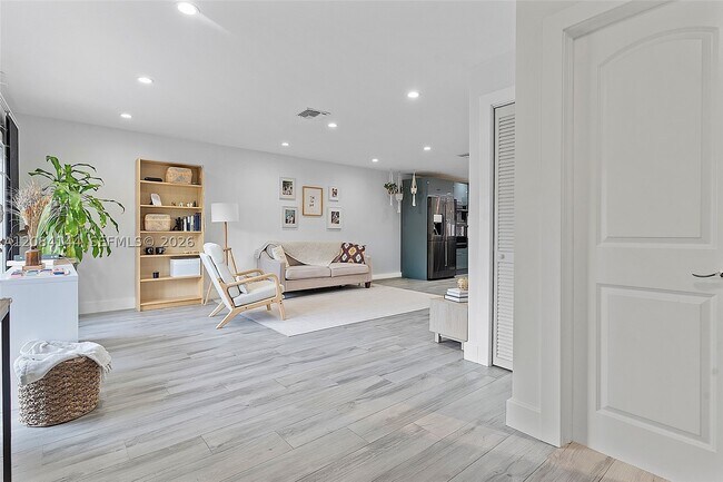 Foto del edificio - 4868 Sheridan St