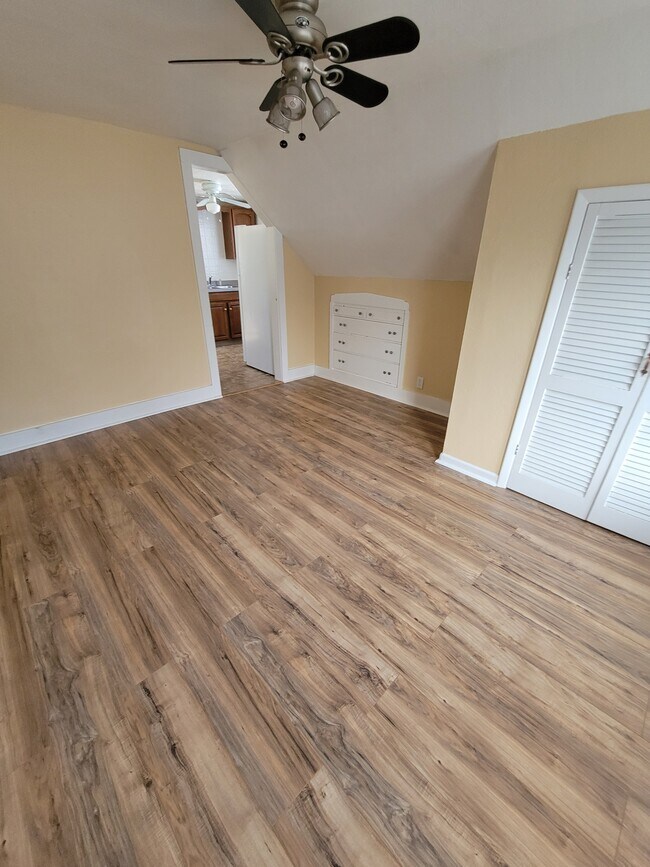 Living Room - 58 Delray Ave