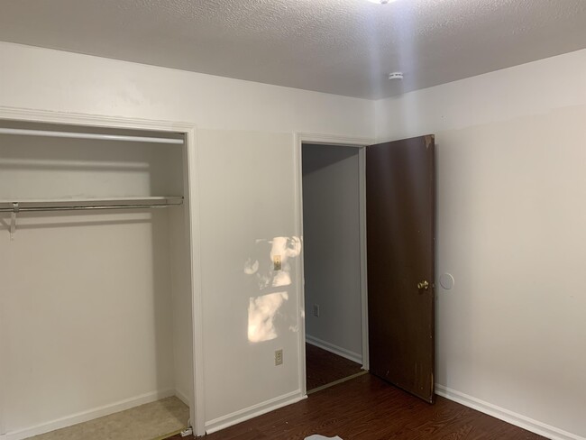 Building Photo - 5835 Orchard Ct