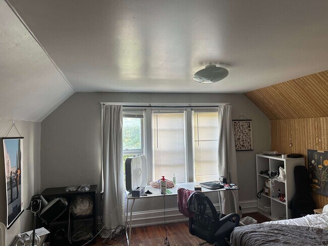 Foto del edificio - 302 Mitchell St