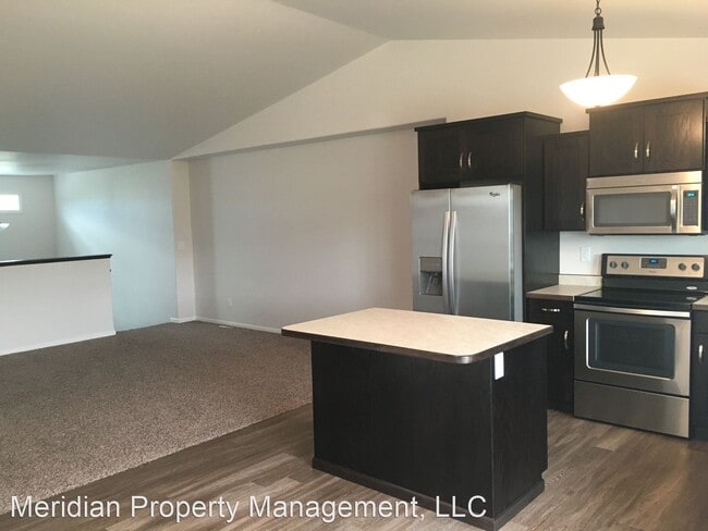 Building Photo - 3 br, 2 bath House - 1319 5th St NW