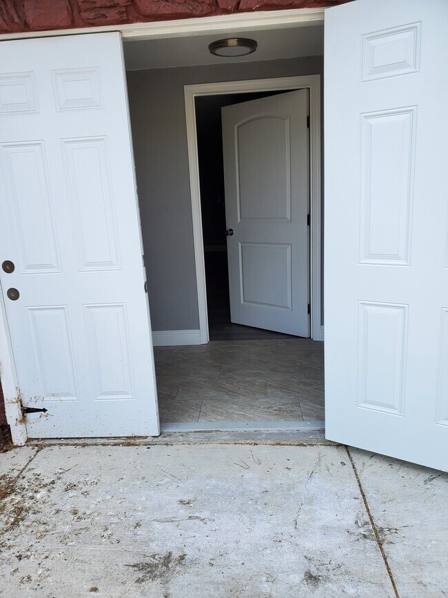 Main Security Door/Foray Entrance - 687 7th St