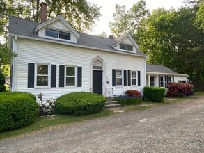 Building Photo - 155 Amity St