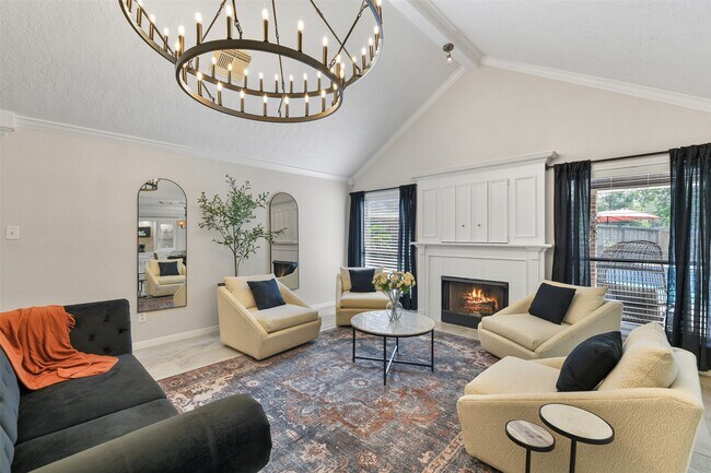 Foto del edificio - 416 Live Oak Ln