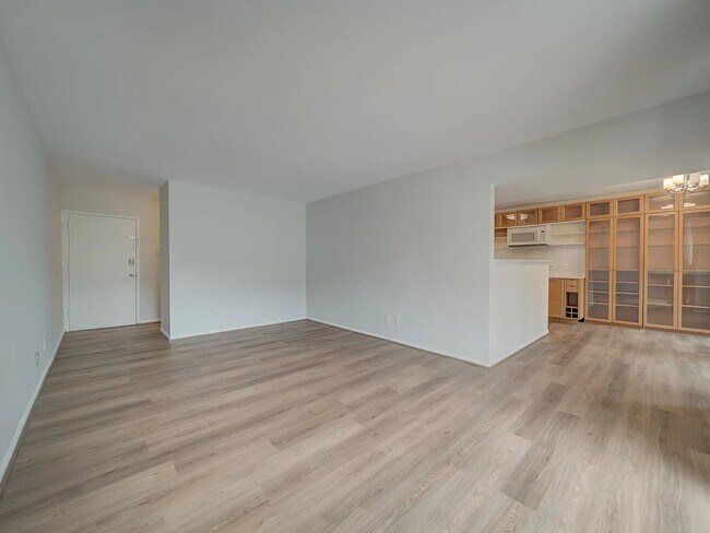 Foto del edificio - 5017 7th Rd S