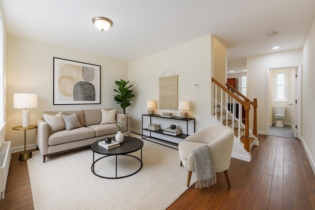 Building Photo - 4 Rademan Pl