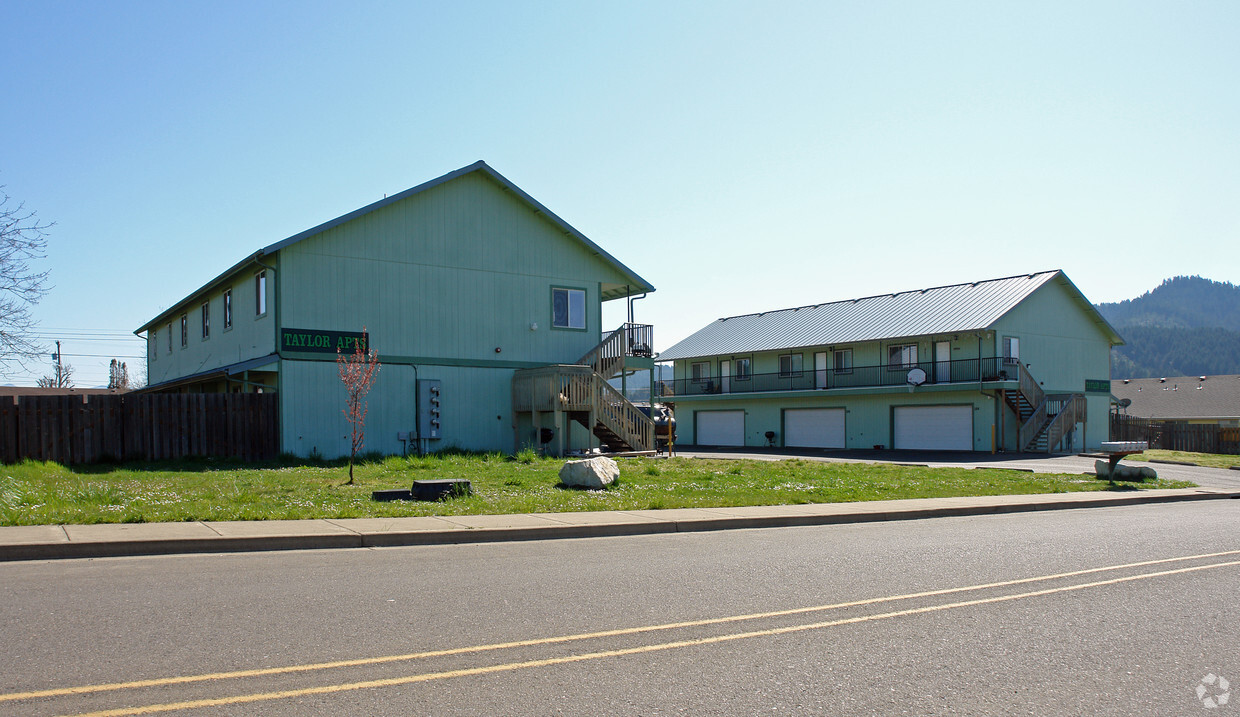 Building Photo - Taylor Apartments