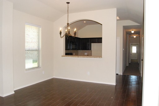 Building Photo - Beautiful 3 Bedroom Duplex Located in Gran...