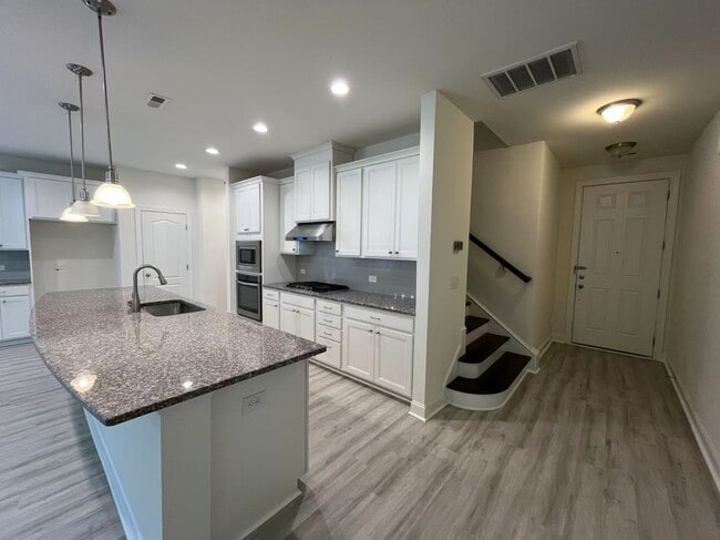 Building Photo - 311 Alamosa Pl