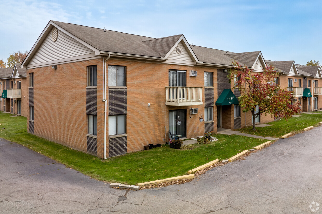 Heatherwood Apartments Apartments in Inkster, MI