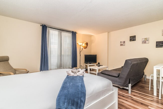 Photo du bâtiment - 1245 Rue Saint-Dominique