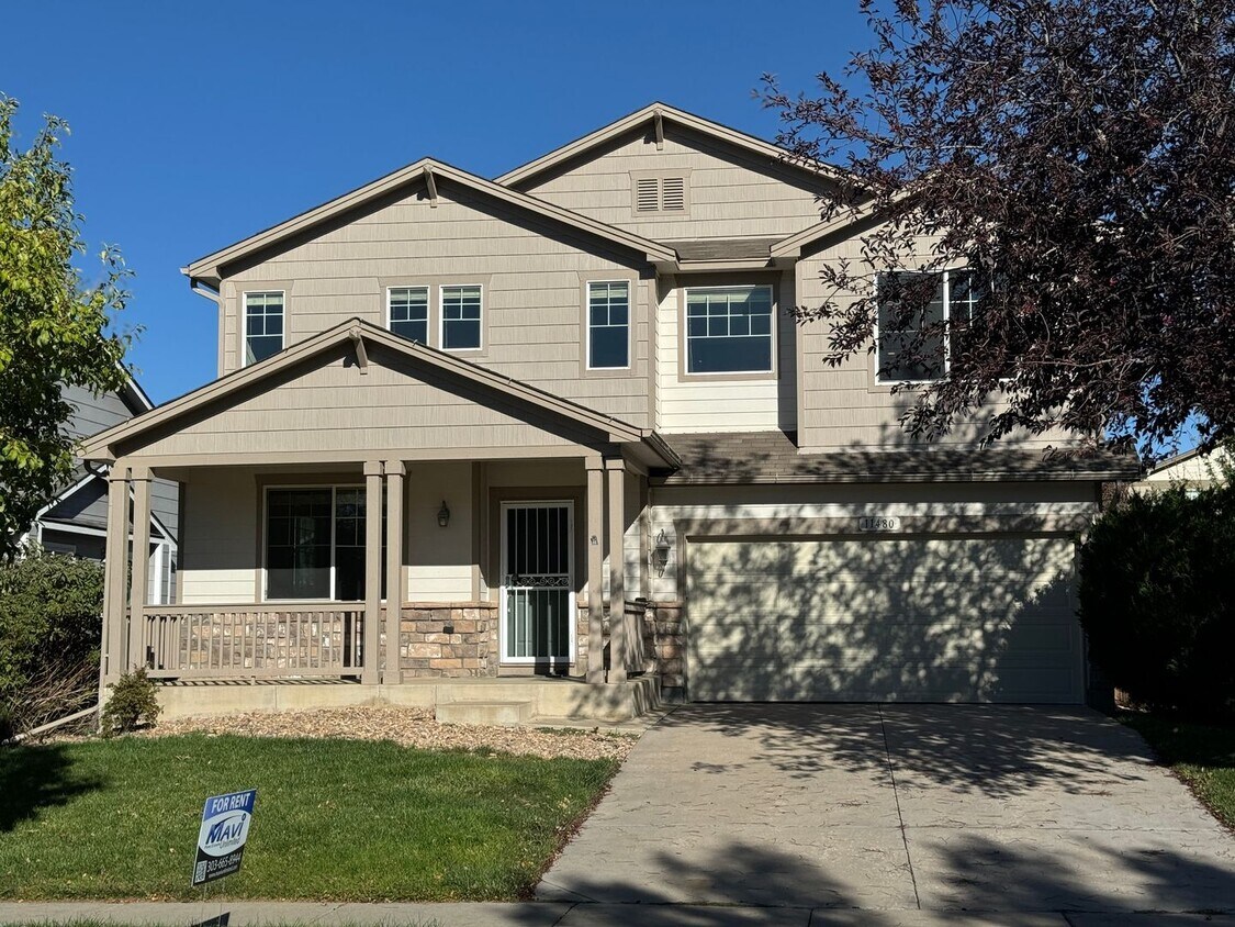 Foto principal - 3 Bedroom Home With Plenty of Space! Avail...