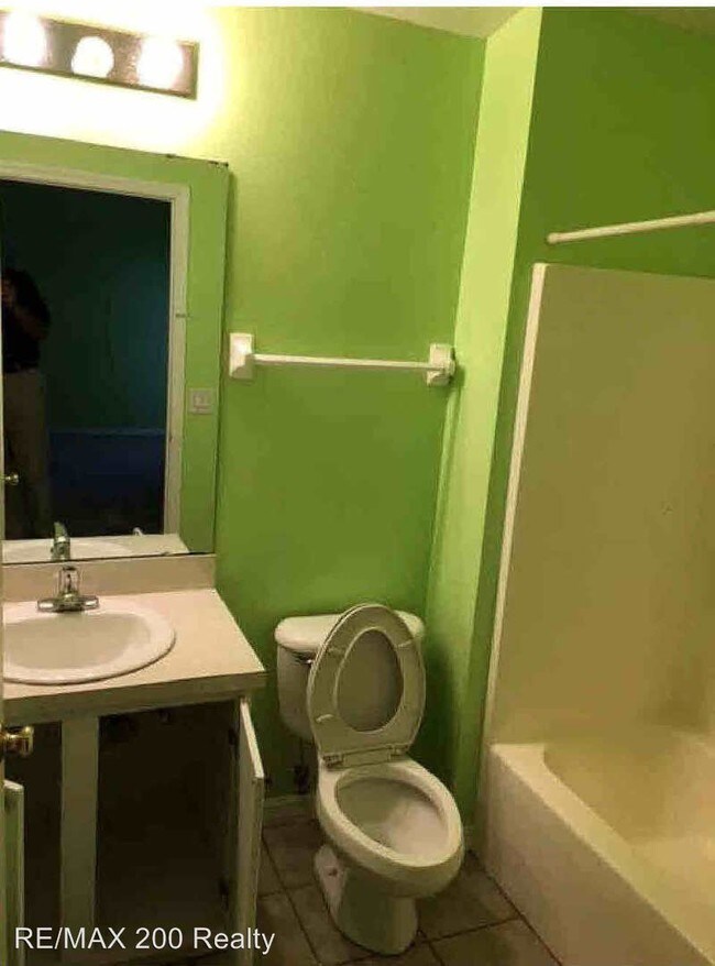 Foto del edificio - 3 br, 2 bath House - 332 Dover Street