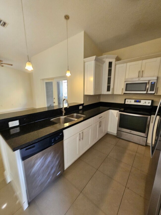 Foto del edificio - 3/2 Townhouse in East Fort Lauderdale