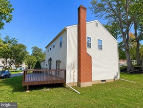 Building Photo - 902 Kirby Dr