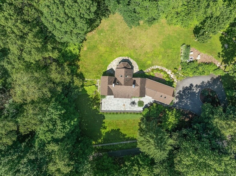 Photo - 760 Valley Rd